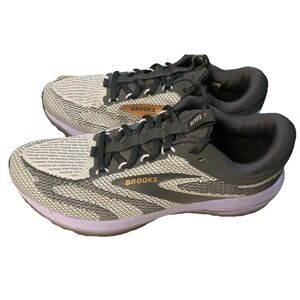 NWOT! Women's  Brooks Revel 7 Running‎ Shoe Size 11